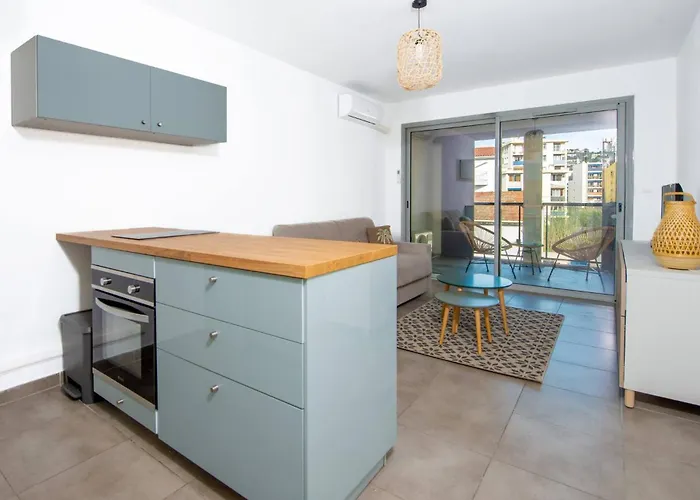 Port Golfe-juan Parking Wifi Climatisation Terrasse