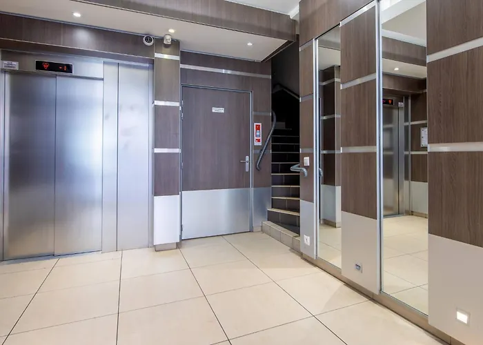 Port Golfe-juan Parking Wifi Climatisation Terrasse Lägenhet *